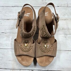Dansko Sandal Women 42(11.5) Taupe Metallic Stud Suede Block Heel Buckle Strap
